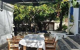 Diamoni Afroditi Two Houses For Max 6 Persons